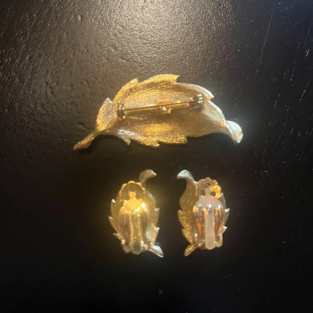 Vintage Brushed Gold Tone Leaf Brooch and Clip on Earring Set